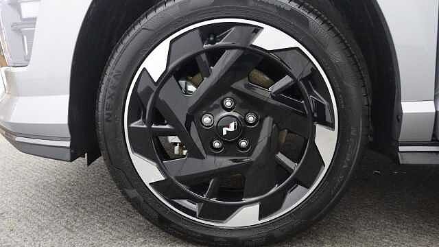 Hyundai KONA 65.4kWh N Line SUV 5dr Electric Auto (218 ps) Silver