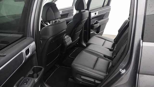 Hyundai SANTA FE 1.6 h T-GDi Ultimate SUV 5dr Petrol Hybrid Auto Euro 6 (s/s) (7Seat) (215 ps) Grey