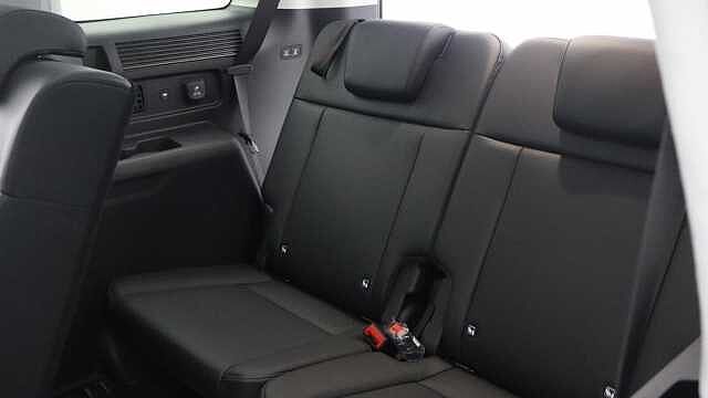 Hyundai SANTA FE 1.6 h T-GDi Ultimate SUV 5dr Petrol Hybrid Auto Euro 6 (s/s) (7Seat) (215 ps) Grey