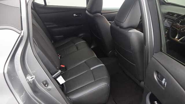 Nissan Leaf 40kWh Tekna Hatchback 5dr Electric Auto (150 ps)