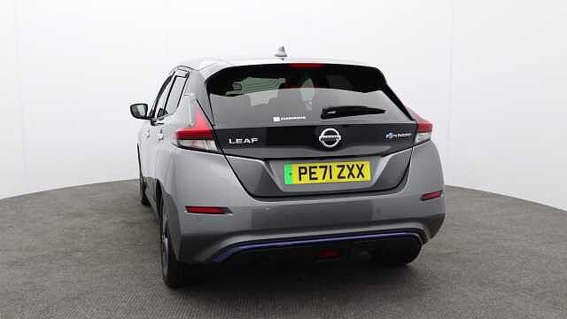 Nissan Leaf 40kWh Tekna Hatchback 5dr Electric Auto (150 ps)
