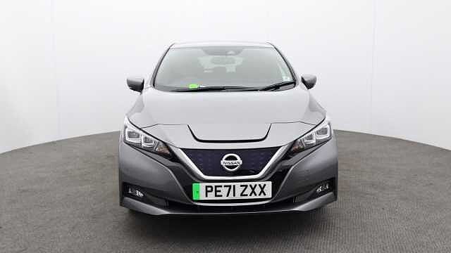 Nissan Leaf 40kWh Tekna Hatchback 5dr Electric Auto (150 ps)