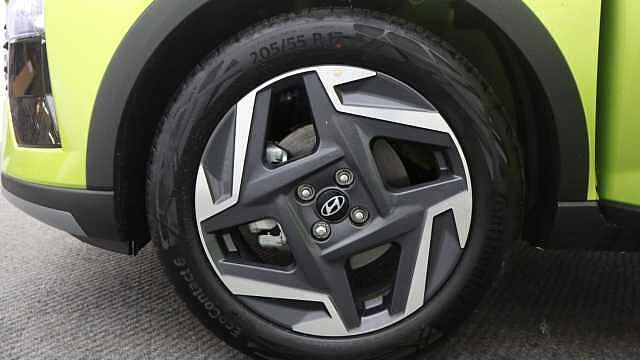 Hyundai BAYON 1.0 T-GDi Premium SUV 5dr Petrol Manual Euro 6 (s/s) (100 ps)