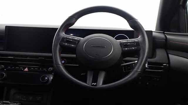 Hyundai TUCSON 1.6 T-GDi N Line SUV 5dr Petrol Hybrid Auto Euro 6 (s/s) (215 ps) White