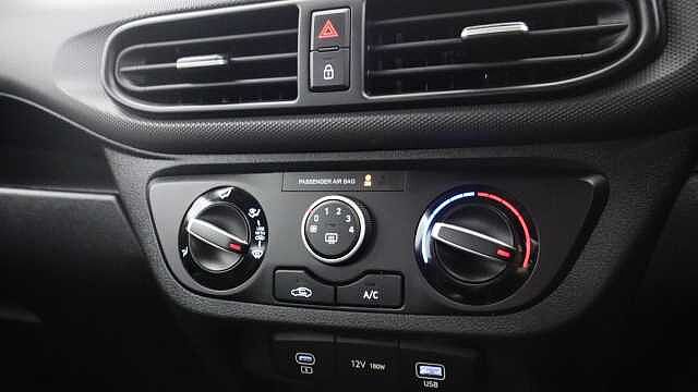 Hyundai I10 1.2 Advance Hatchback 5dr Petrol Manual Euro 6 (s/s) (79 ps) Grey