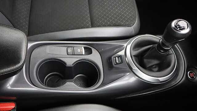 Nissan Juke 1.0 DIG-T N-Connecta SUV 5dr Petrol Manual Euro 6 (s/s) (114 ps)