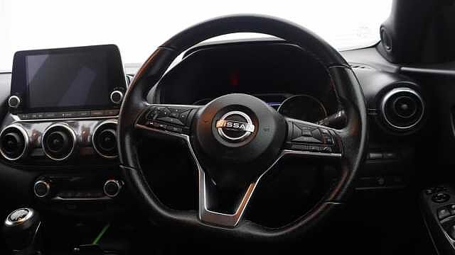 Nissan Juke 1.0 DIG-T N-Connecta SUV 5dr Petrol Manual Euro 6 (s/s) (114 ps)