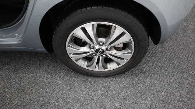 Kia Venga 1.6 2 MPV 5dr Petrol Auto Euro 6 (123 bhp)