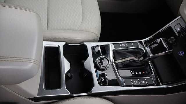 SsangYong Korando 1.5 Ventura SUV 5dr Petrol Auto Euro 6 (s/s) (163 ps)