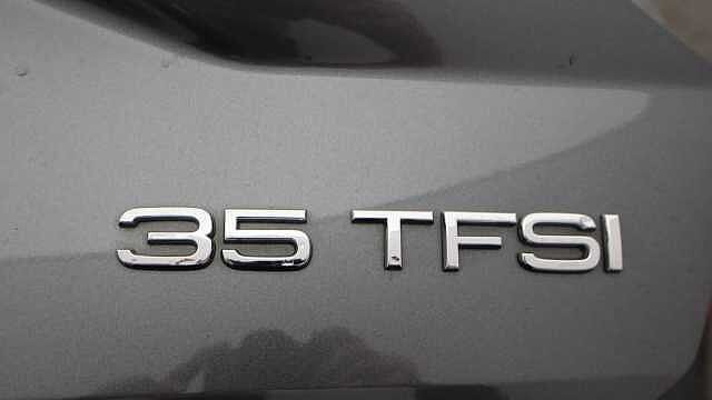 Audi Q2 1.5 TFSI CoD 35 S line SUV 5dr Petrol S Tronic Euro 6 (s/s) (150 ps)