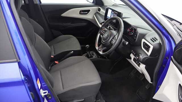 Suzuki Swift 1.2 MHEV Motion Hatchback 5dr Petrol Hybrid Manual Euro 6 (s/s) (82 ps)