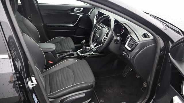 Kia Ceed 1.5 T-GDi GT-Line Hatchback 5dr Petrol Manual Euro 6 (s/s) (158 bhp)