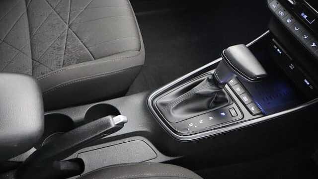 Hyundai BAYON 1.0 T-GDi MHEV Premium SUV 5dr Petrol Hybrid DCT Euro 6 (s/s) (100 ps) Blue