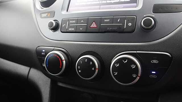 Hyundai i10 1.0 Play Hatchback 5dr Petrol Manual Euro 6 (67 ps)