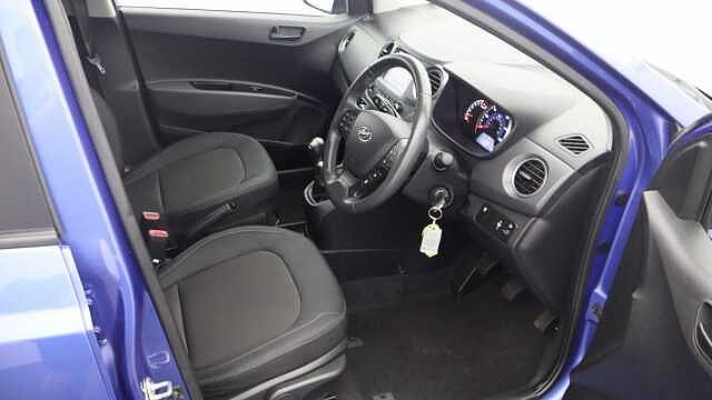 Hyundai i10 1.0 Play Hatchback 5dr Petrol Manual Euro 6 (67 ps)