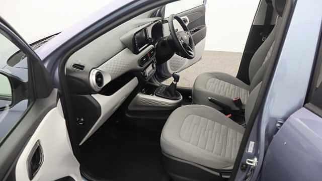 Hyundai i10 1.0 Premium Hatchback 5dr Petrol Manual Euro 6 (s/s) (63 ps)