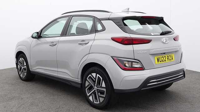 Hyundai KONA 39kWh SE Connect SUV 5dr Electric Auto (10.5kW Charger) (136 ps)