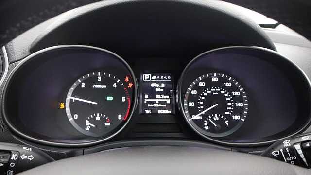 Hyundai Santa Fe 2.2 CRDi Blue Drive Premium SUV 5dr Diesel Auto 4WD Euro 6 (s/s) (200 ps)