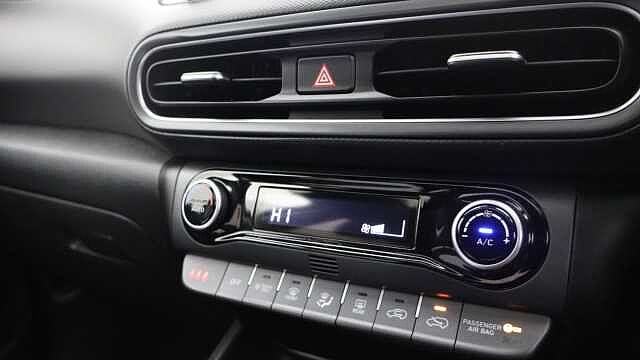 Hyundai KONA 1.6 h-GDi Ultimate SUV 5dr Petrol Hybrid DCT Euro 6 (s/s) (141 ps)