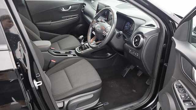 Hyundai KONA 1.0 T-GDi MHEV Premium SUV 5dr Petrol Hybrid Manual Euro 6 (s/s) (120 ps)
