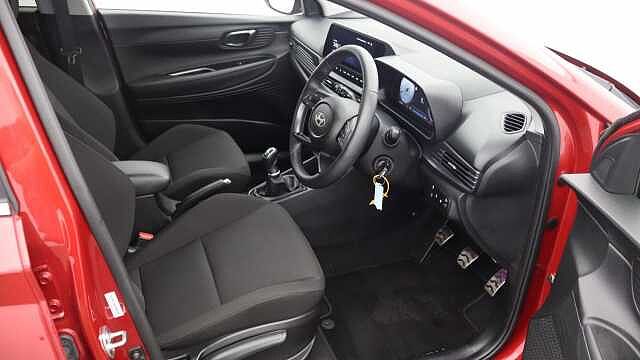 Hyundai BAYON 1.0 T-GDi Premium SUV 5dr Petrol Manual Euro 6 (s/s) (100 ps) Red