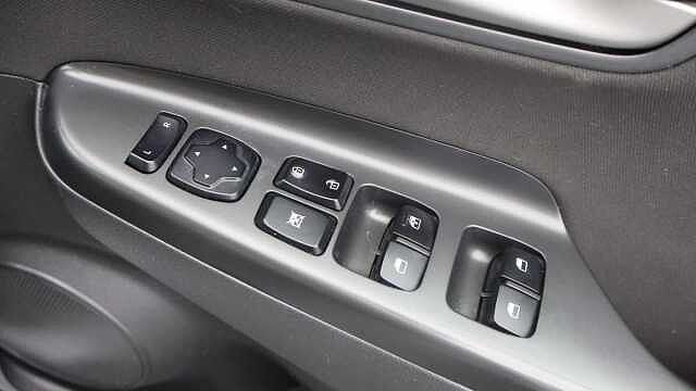 Hyundai KONA 1.0 T-GDi Play SUV 5dr Petrol Manual Euro 6 (s/s) (120 ps)