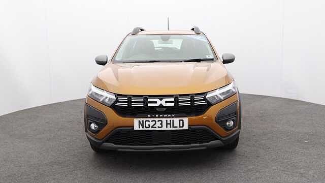 Dacia Sandero Stepway 1.0 TCe Expression Hatchback 5dr Petrol CVT Euro 6 (s/s) (90 ps)
