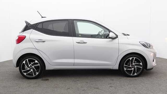 Hyundai i10 1.2 Premium Hatchback 5dr Petrol Auto Euro 6 (s/s) (79 ps)