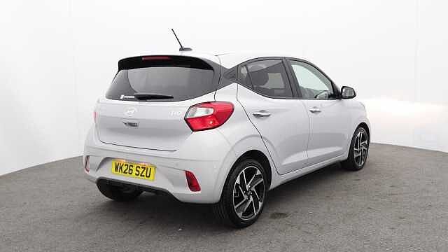 Hyundai i10 1.2 Premium Hatchback 5dr Petrol Auto Euro 6 (s/s) (79 ps)