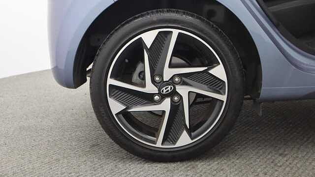 Hyundai i10 1.2 Premium Hatchback 5dr Petrol Manual Euro 6 (s/s) (79 ps)