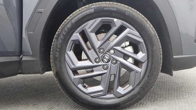 Hyundai TUCSON 1.6T Hybrid Black Line SUV 5dr Petrol Hybrid Auto Euro 6 (s/s) (239 ps) Grey