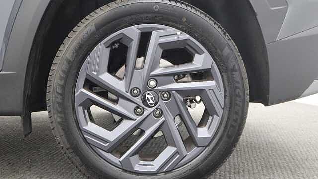 Hyundai TUCSON 1.6T Hybrid Black Line SUV 5dr Petrol Hybrid Auto Euro 6 (s/s) (239 ps) Grey