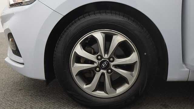 Hyundai I20 1.2 SE Launch Edition Hatchback 5dr Petrol Manual Euro 6 (s/s) (84 ps) Grey