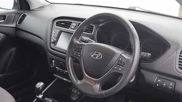 Hyundai I20 1.2 SE Launch Edition Hatchback 5dr Petrol Manual Euro 6 (s/s) (84 ps) Grey