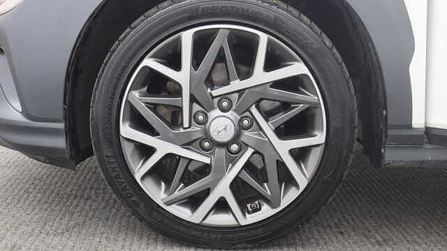 Hyundai KONA 1.6 h-GDi Premium SUV 5dr Petrol Hybrid DCT Euro 6 (s/s) (141 ps)
