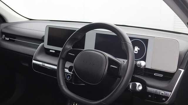 Hyundai IONIQ 5 58kWh SE Connect Hatchback 5dr Electric Auto (170 ps) White
