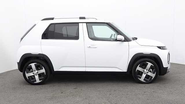 Hyundai INSTER Long Range 49kWh 02 SUV 5dr Electric Auto (115 ps) White