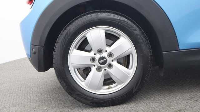 MINI Hatch 1.5 Cooper Classic Hatchback 3dr Petrol Steptronic Euro 6 (s/s) (136 ps)
