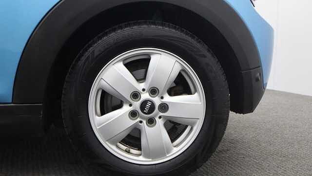MINI Hatch 1.5 Cooper Classic Hatchback 3dr Petrol Steptronic Euro 6 (s/s) (136 ps)