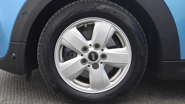 MINI Hatch 1.5 Cooper Classic Hatchback 3dr Petrol Steptronic Euro 6 (s/s) (136 ps)