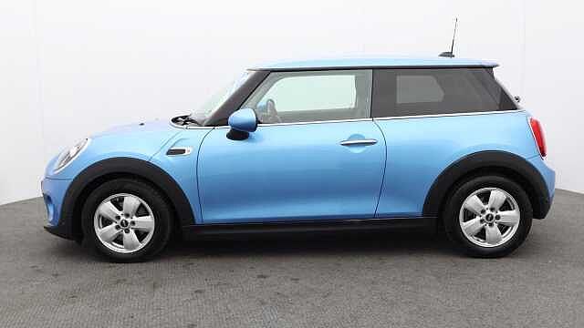 MINI Hatch 1.5 Cooper Classic Hatchback 3dr Petrol Steptronic Euro 6 (s/s) (136 ps)