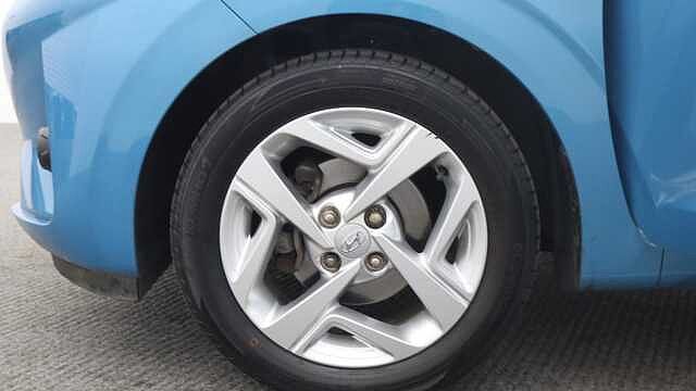 Hyundai I10 1.0 SE Connect Hatchback 5dr Petrol Manual Euro 6 (s/s) (67 ps) Blue