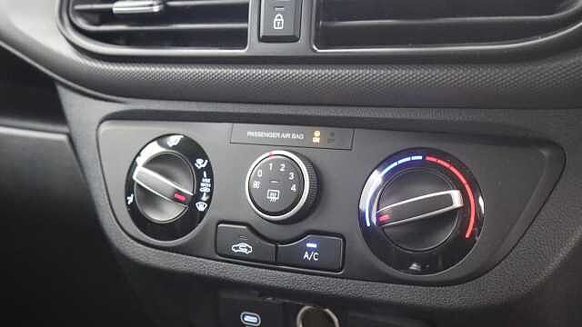 Hyundai i10 1.0 Advance Hatchback 5dr Petrol Manual Euro 6 (s/s) (67 ps)