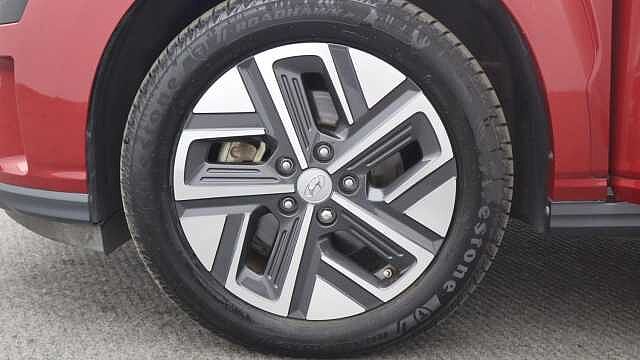 Hyundai KONA 39kWh Premium SUV 5dr Electric Auto (10.5kW Charger) (136 ps)