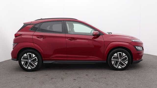 Hyundai KONA 39kWh Premium SUV 5dr Electric Auto (10.5kW Charger) (136 ps)