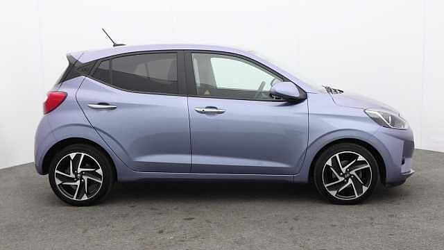 Hyundai i10 1.0 Premium Hatchback 5dr Petrol Manual Euro 6 (s/s) (63 ps)