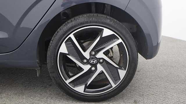 Hyundai i10 1.0 Premium Hatchback 5dr Petrol Manual Euro 6 (s/s) (63 ps)