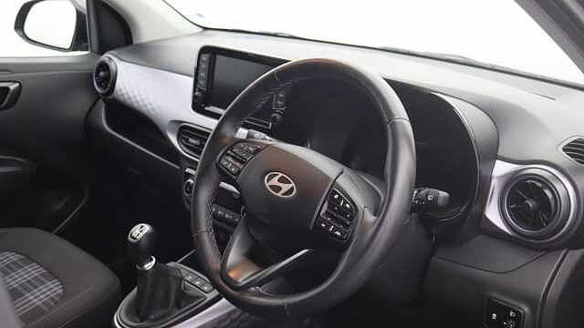 Hyundai i10 1.0 Premium Hatchback 5dr Petrol Manual Euro 6 (s/s) (63 ps)