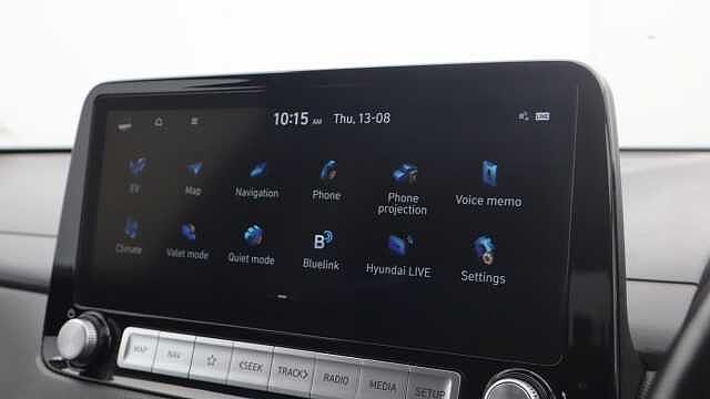 Hyundai KONA 64kWh Premium SUV 5dr Electric Auto (10.5kW Charger) (204 ps)