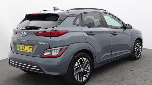 Hyundai KONA 64kWh Premium SUV 5dr Electric Auto (10.5kW Charger) (204 ps)